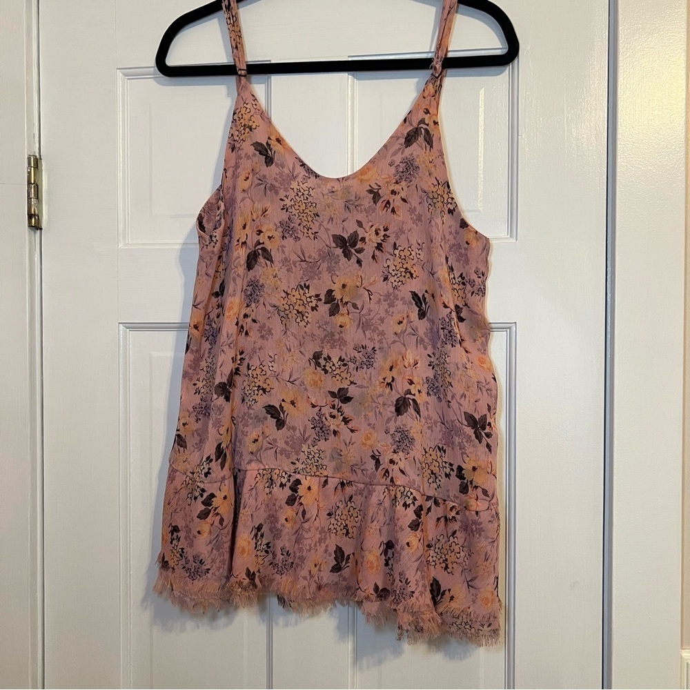#72 BRANDY MELVILLE PINK FLORAL PEPLUM TANK/TUNIC TOP $40